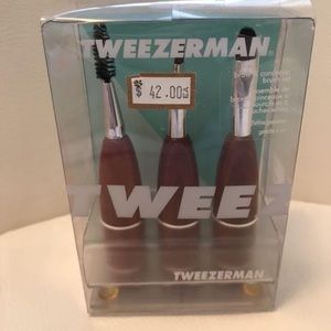 Tweezerman brush set with stand